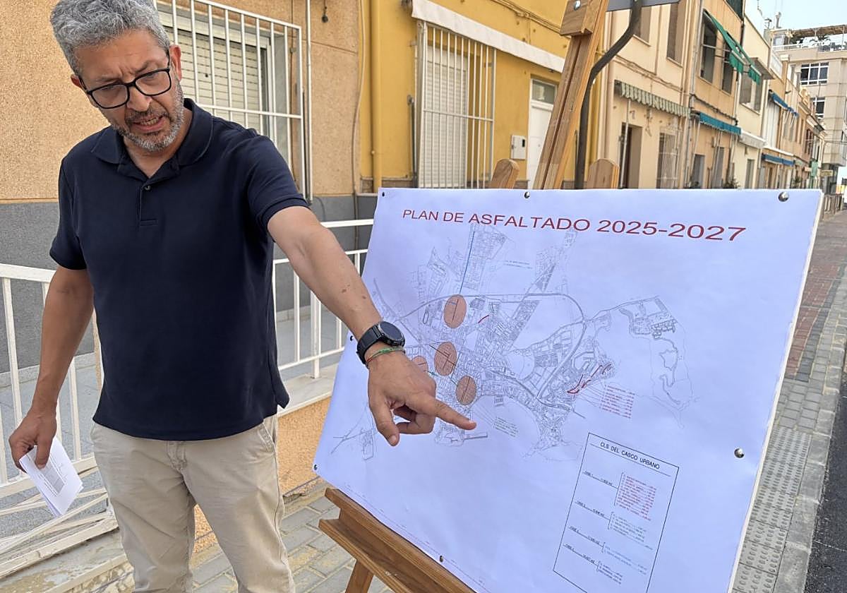 El edi José Luis Moreno desgranando los detalles del plan.