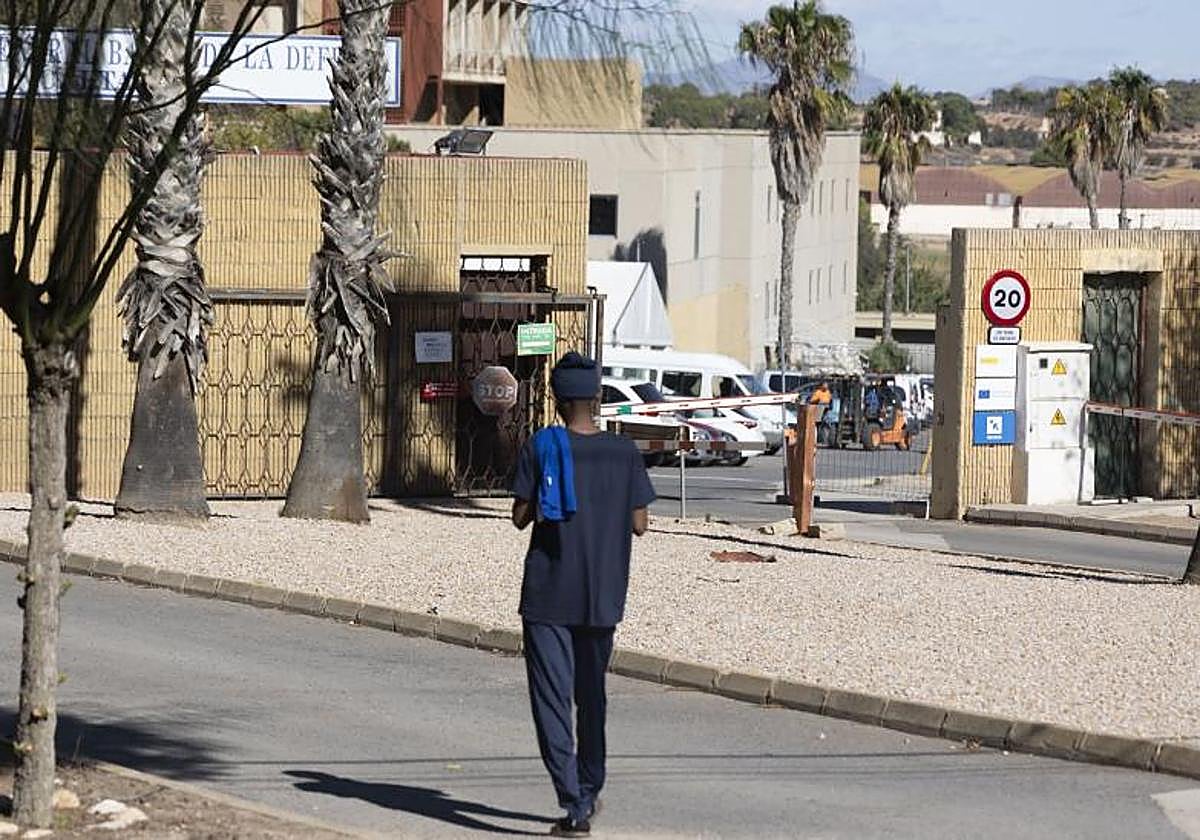 Acceso principal al Hospital Naval, en una imagen de archivo.