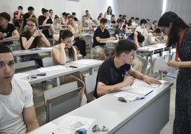 Alumnos durante la PAU en Murcia.