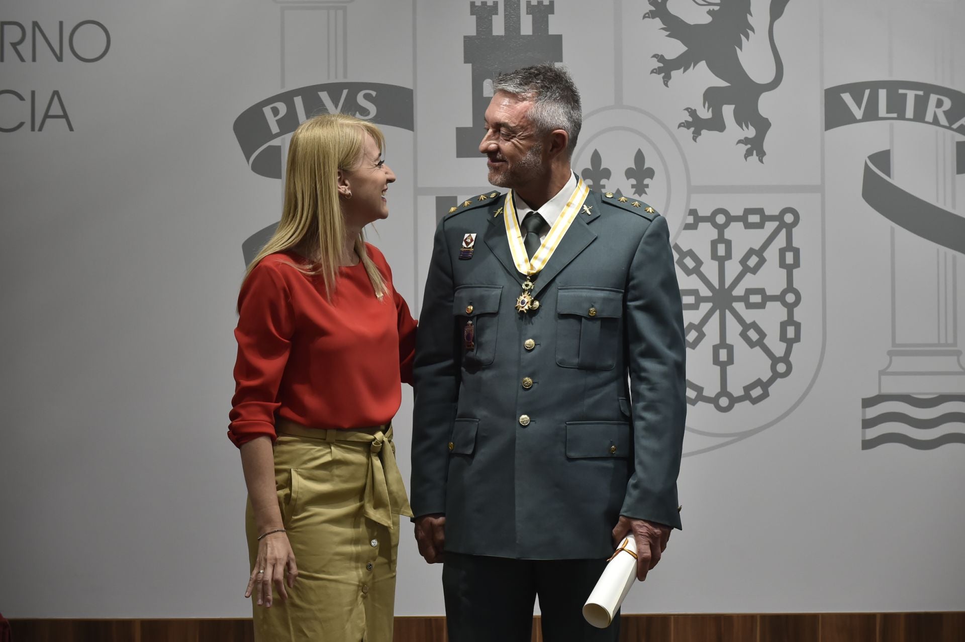 La entrega de medallas de la Orden del Mérito Civil e Isabel la Católica, en imágenes