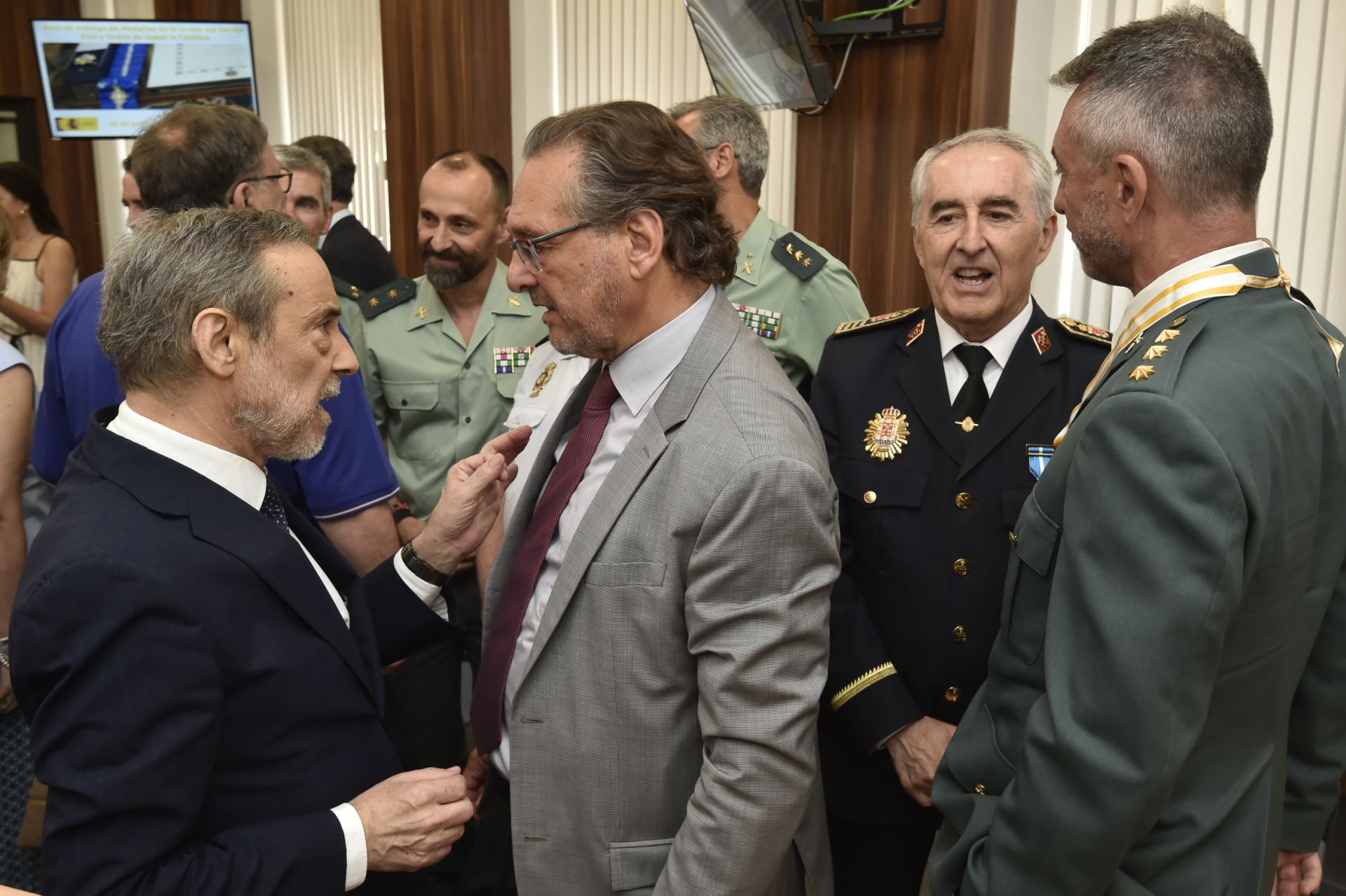 La entrega de medallas de la Orden del Mérito Civil e Isabel la Católica, en imágenes