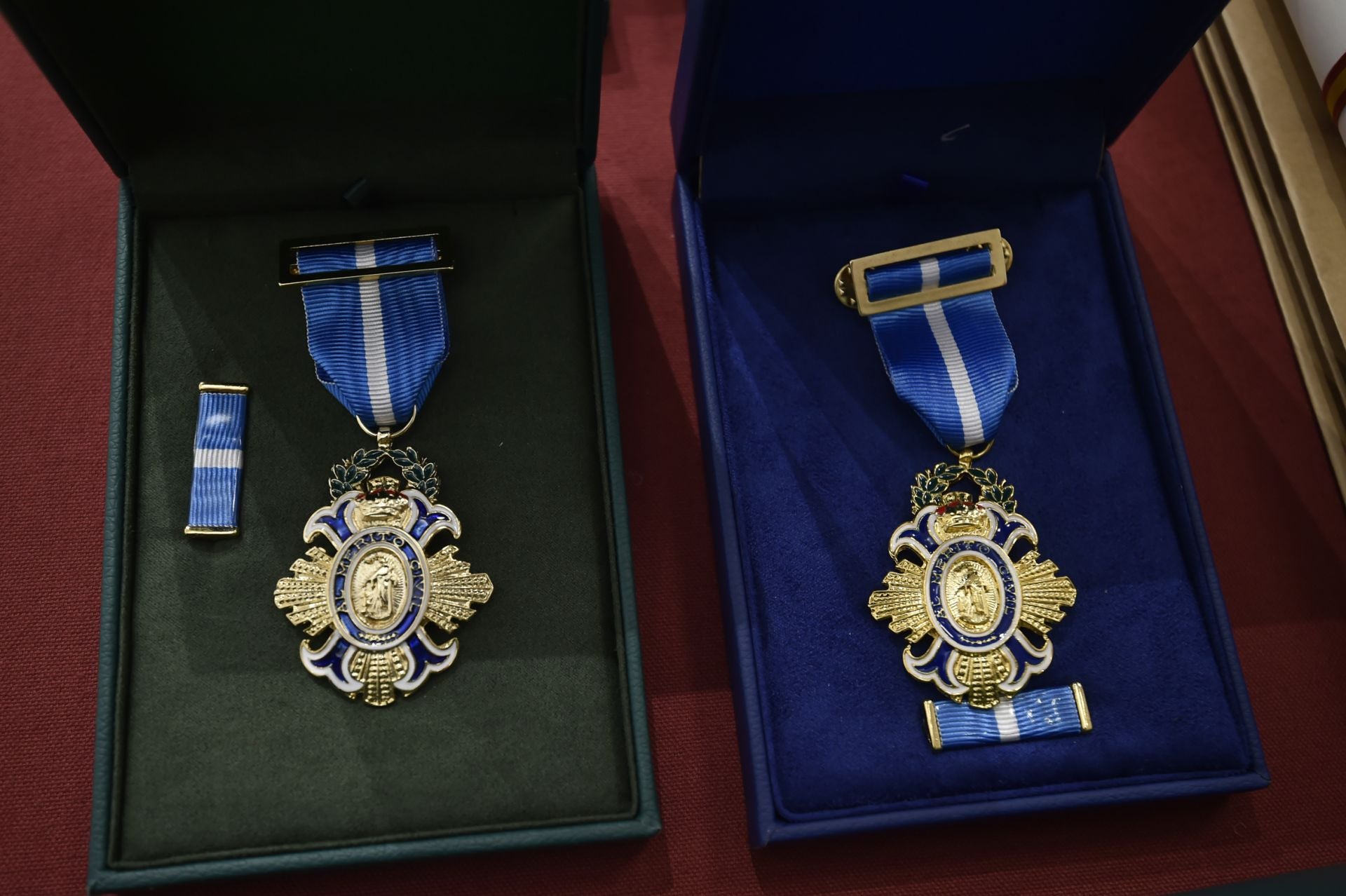 La entrega de medallas de la Orden del Mérito Civil e Isabel la Católica, en imágenes