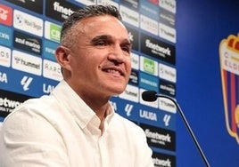 El técnico Dani Ponz, en la presentación con el CD Eldense, su último equipo.