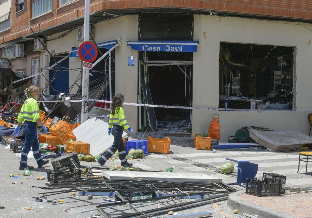 Explosión de gas en un bar de Lo Pagán, en imágenes