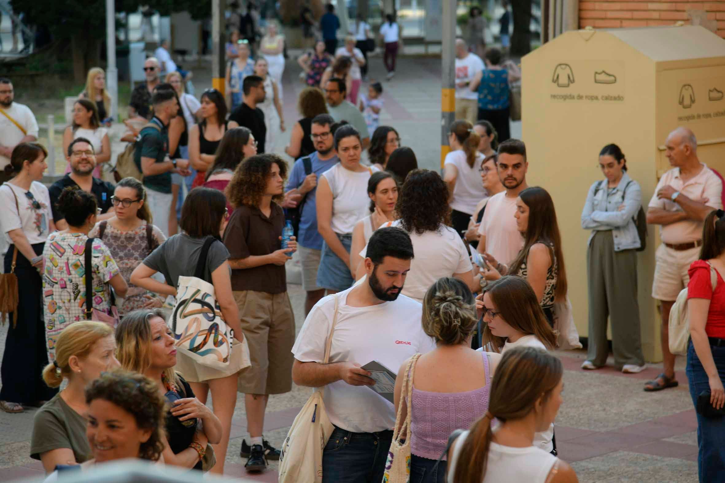 El primer examen de las oposiciones a Secundaria, en imágenes