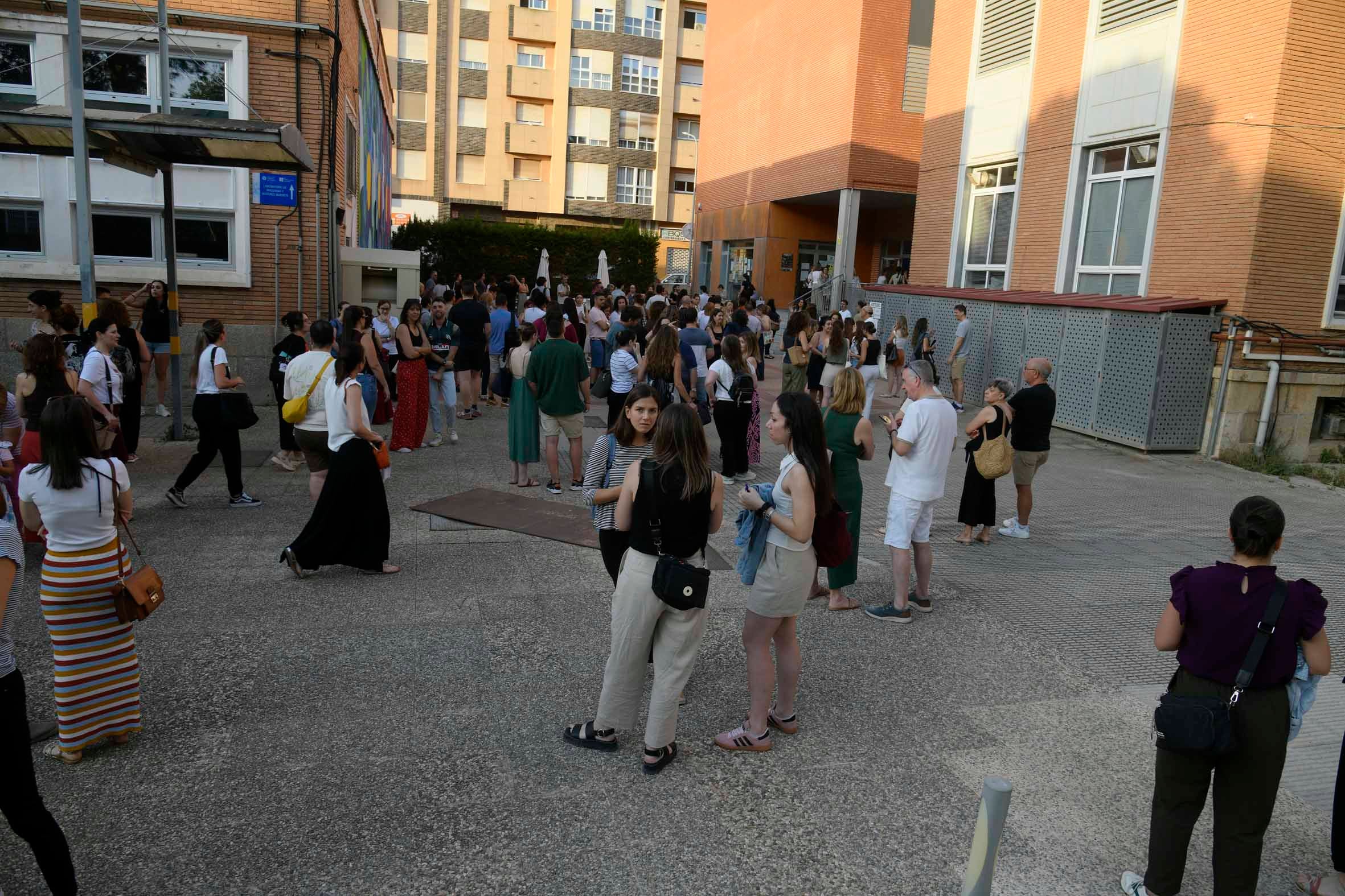 El primer examen de las oposiciones a Secundaria, en imágenes