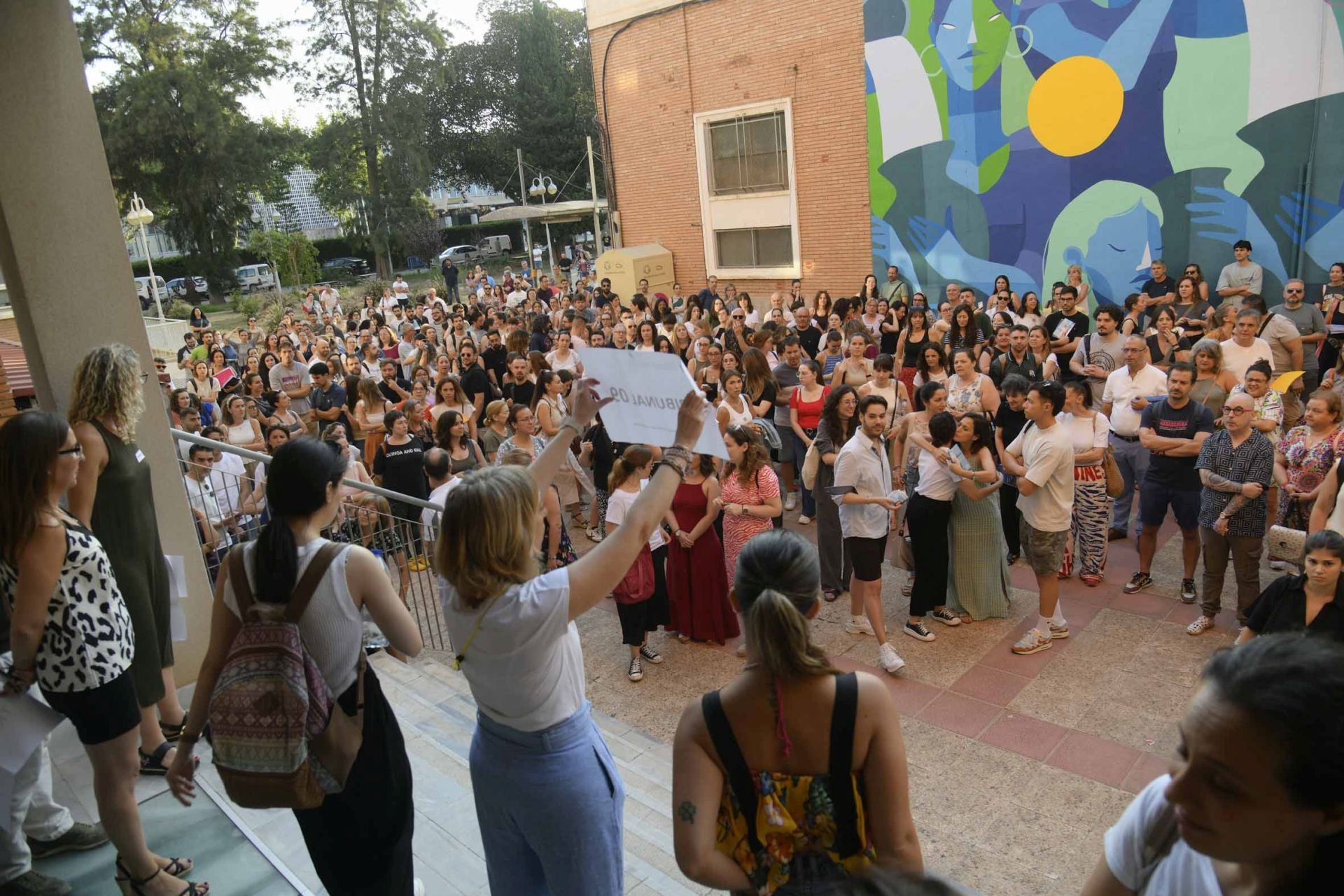 El primer examen de las oposiciones a Secundaria, en imágenes