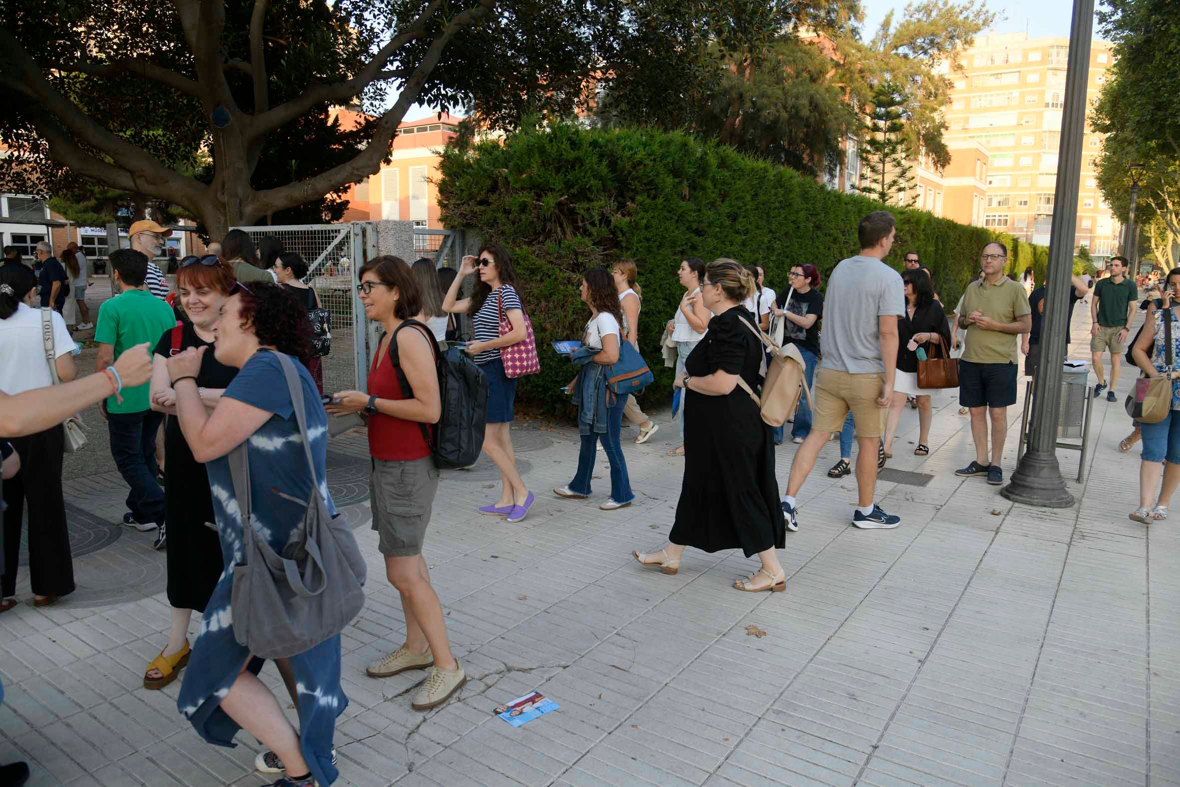 El primer examen de las oposiciones a Secundaria, en imágenes