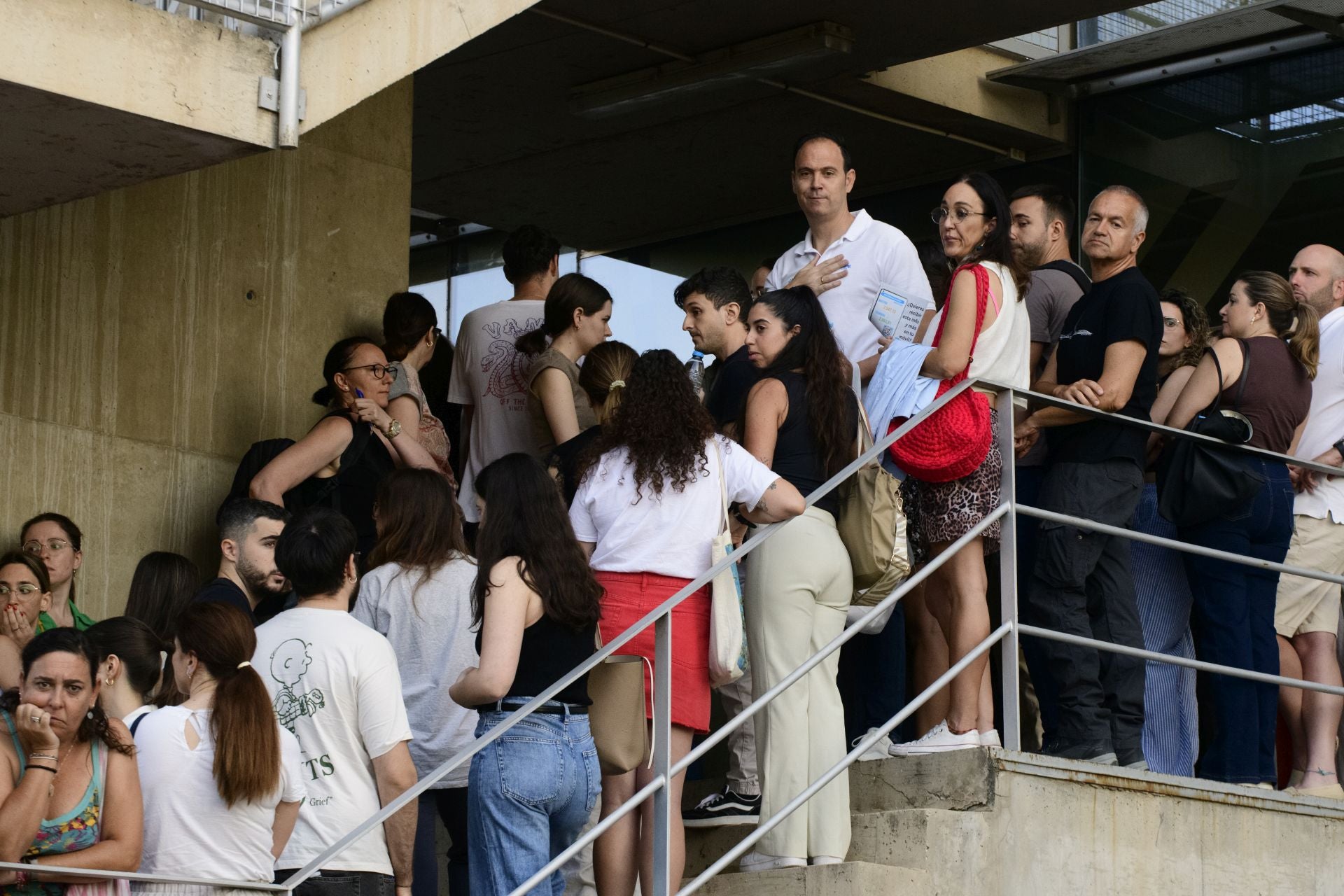 El primer examen de las oposiciones a Secundaria, en imágenes
