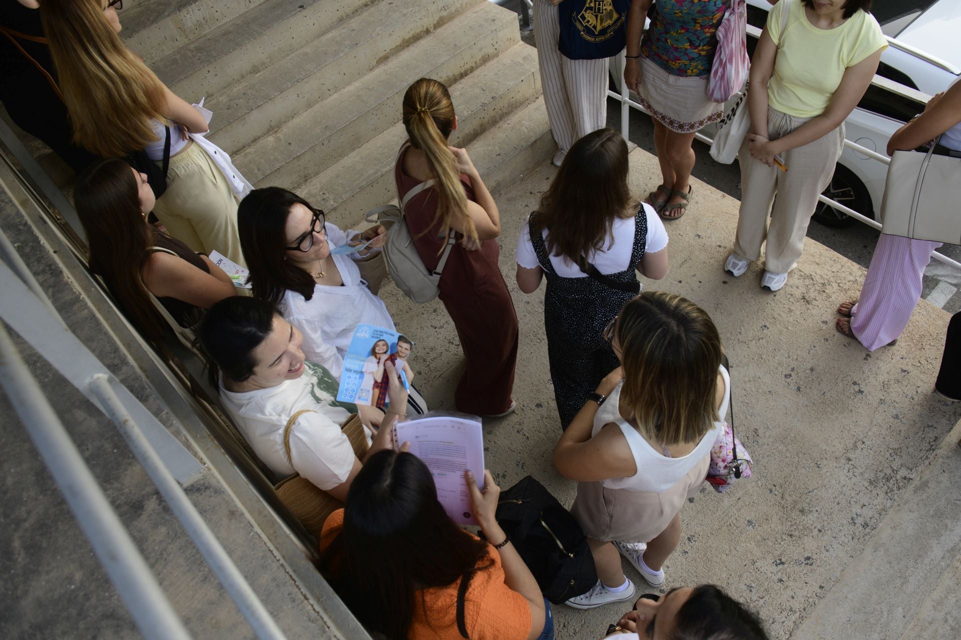 El primer examen de las oposiciones a Secundaria, en imágenes
