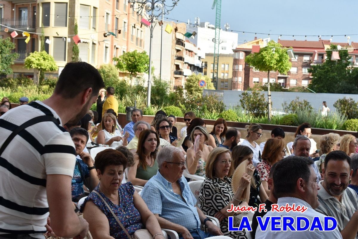Imágenes de la presentación de «Forjando el mañana» en la Feria del Libro de Caravaca