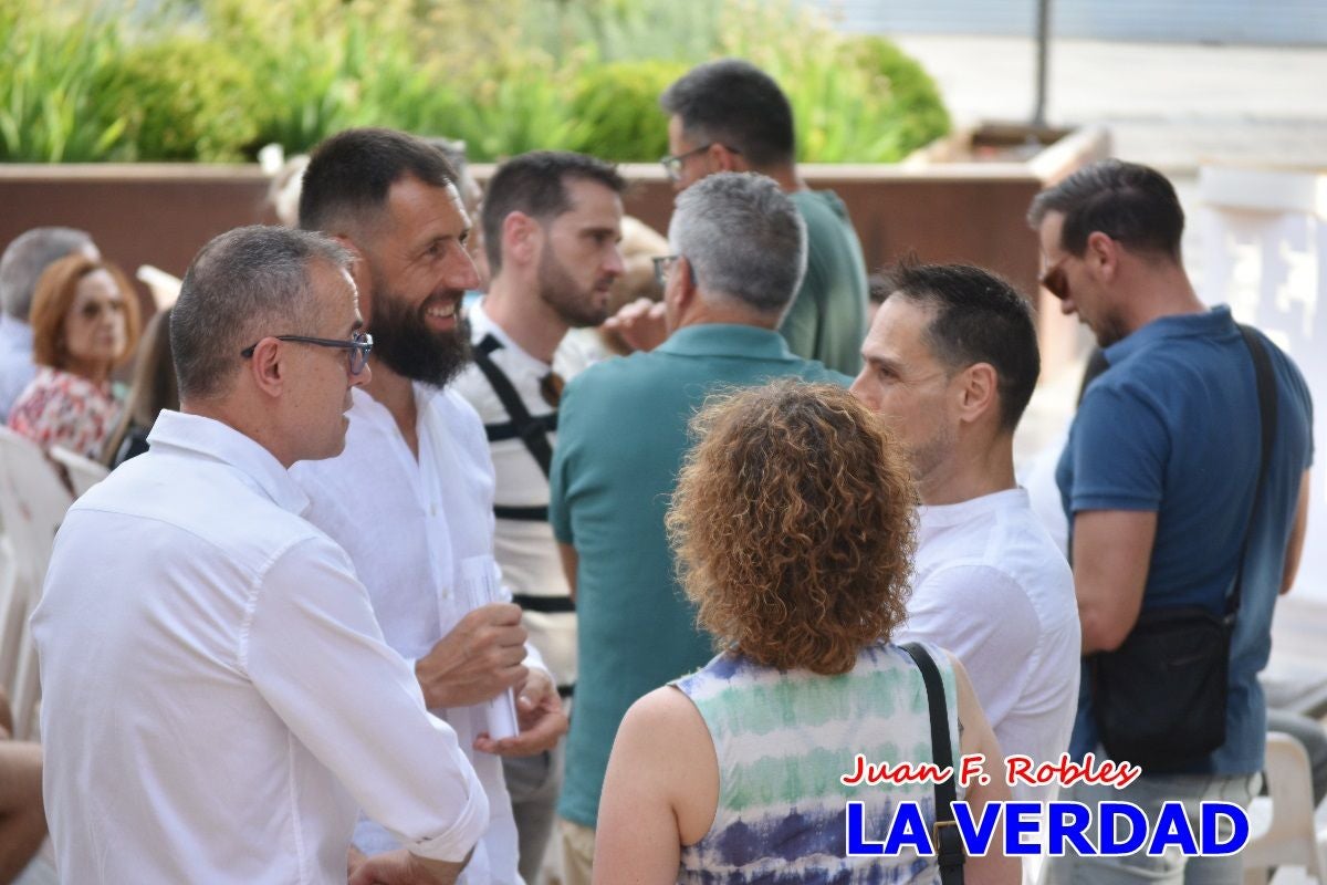 Imágenes de la presentación de «Forjando el mañana» en la Feria del Libro de Caravaca