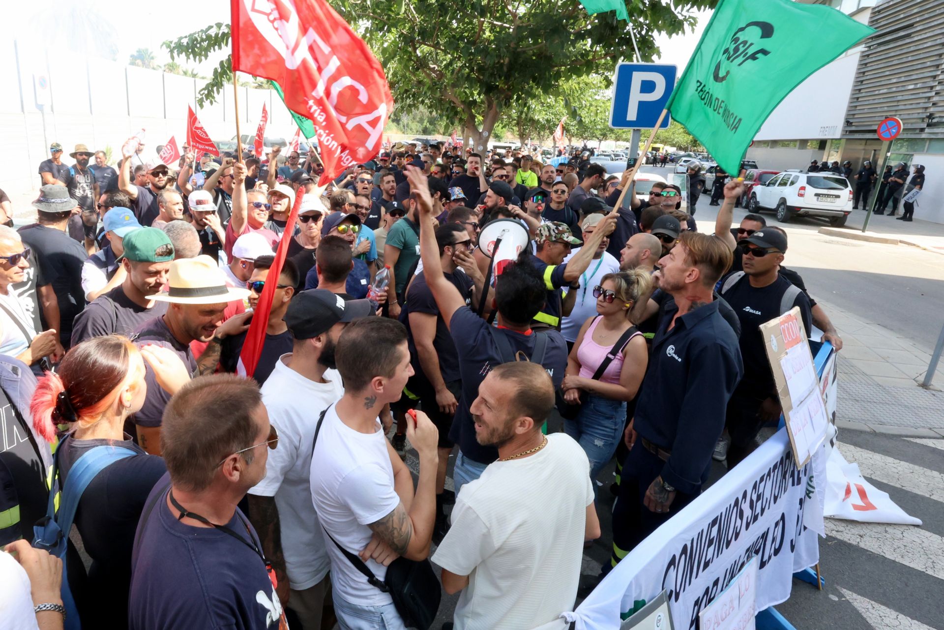 La protesta de los trabajadores de Navantia en la Fremm, en imágenes