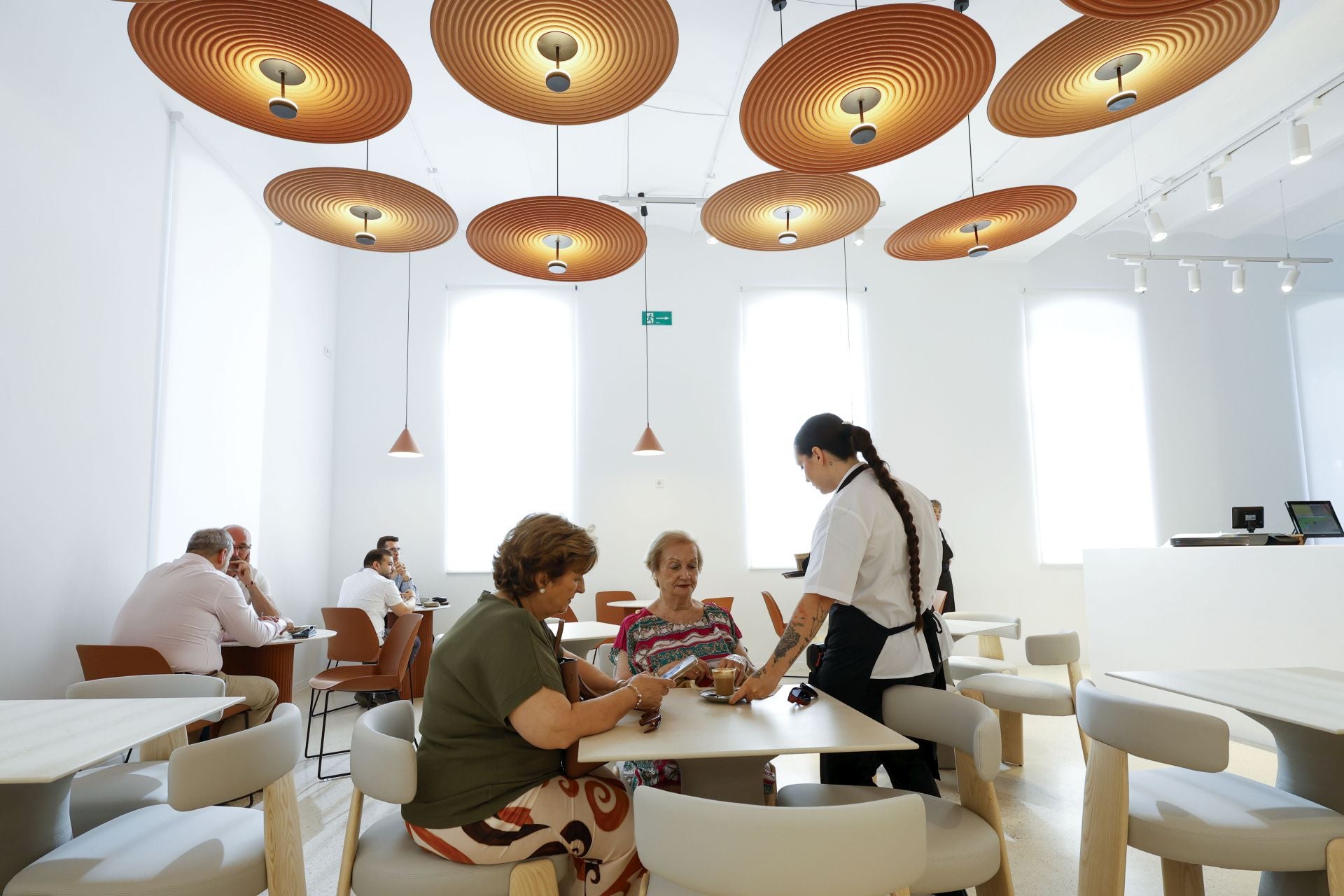 La nueva cafetería de la Cárcel Vieja de Murcia, en imágenes