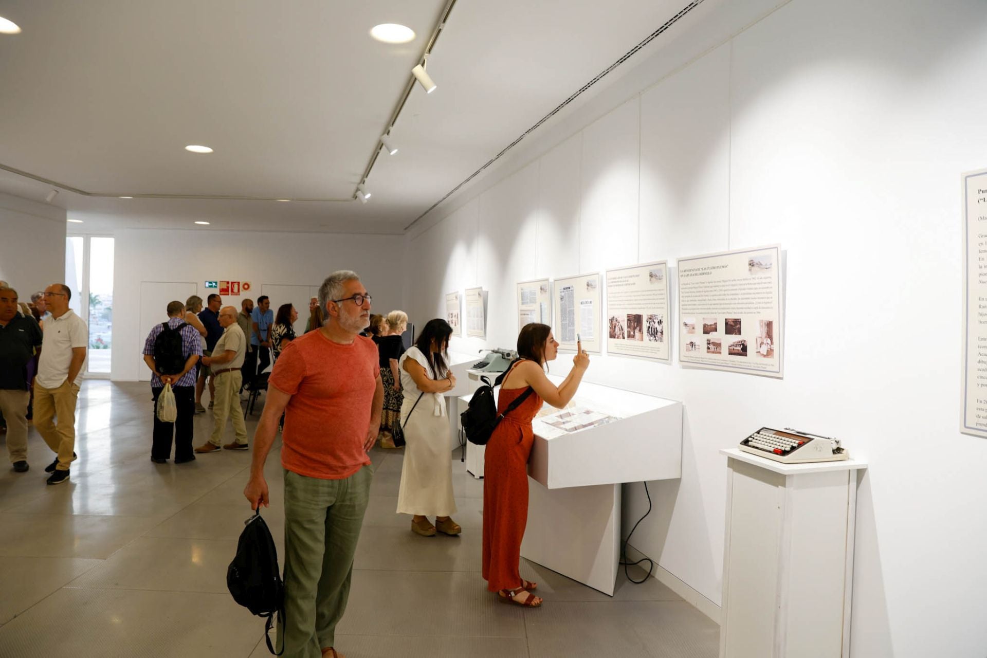 Inauguración de la exposición que homenajea a &#039;Las Cuatro Plumas&#039; de Águilas, en imágenes