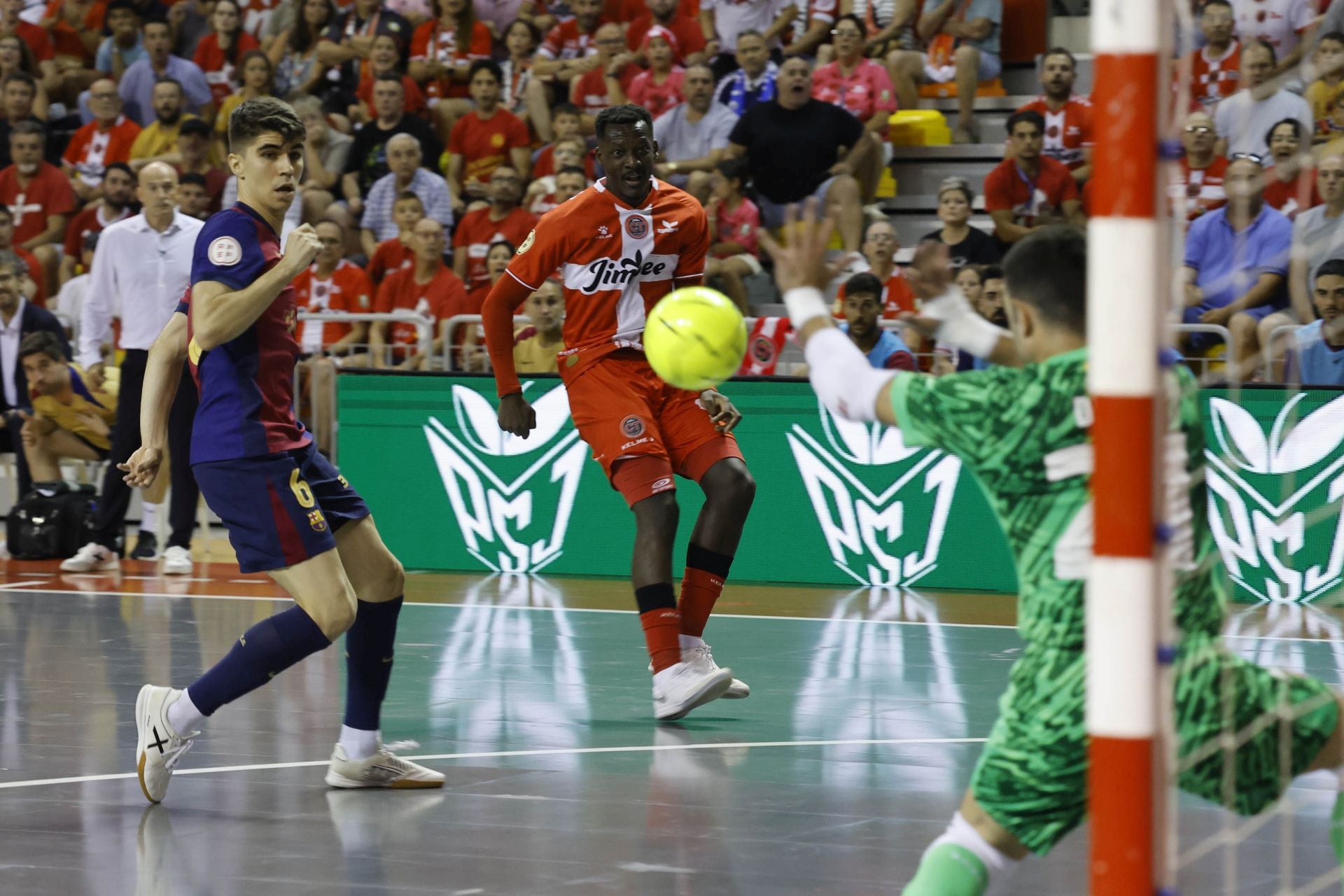 La victoria del Jimbee ante el Barcelona, en imágenes