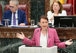 La portavoz de Podemos-IU-Alianza Verde, María Marín, durante su turno de palabra este jueves en la Asamblea.