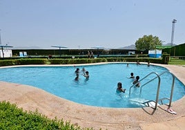 Foto de archivo del complejo de piscinas municipales de Jumilla, que utiliza agua no potable.