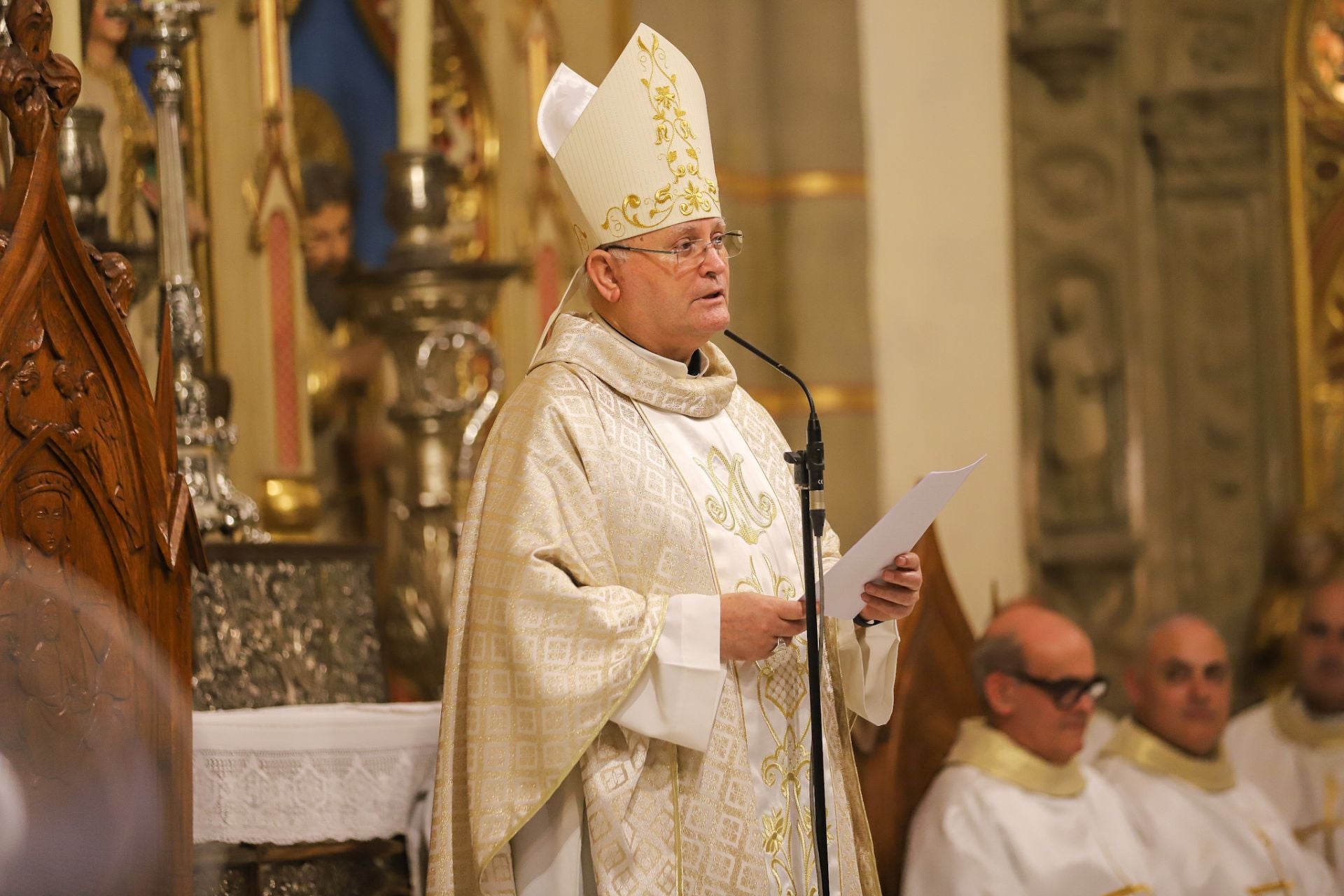 El obispo de la Diócesis de Cartagena celebra sus bodas de oro sacerdotales, en imágenes