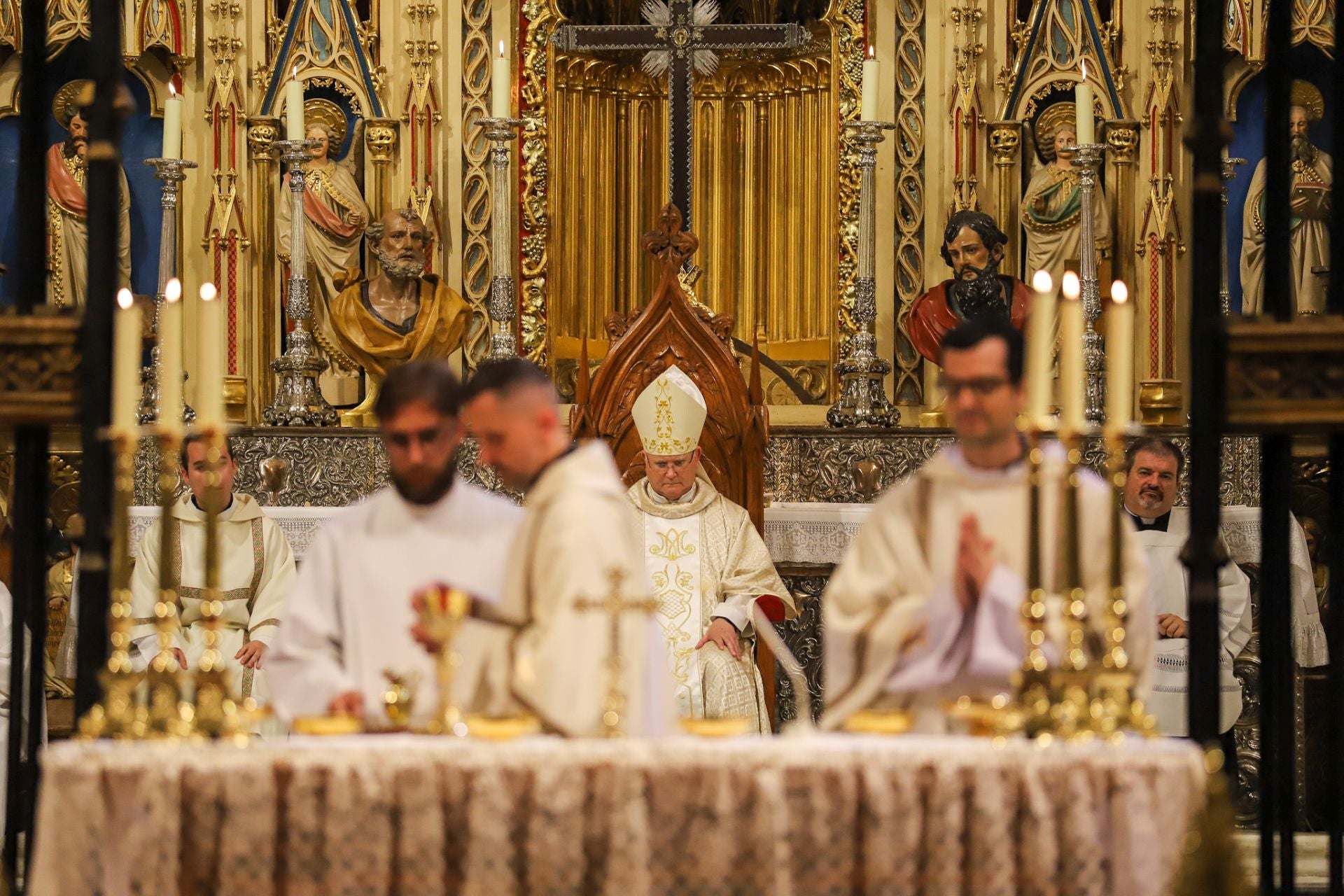 El obispo de la Diócesis de Cartagena celebra sus bodas de oro sacerdotales, en imágenes