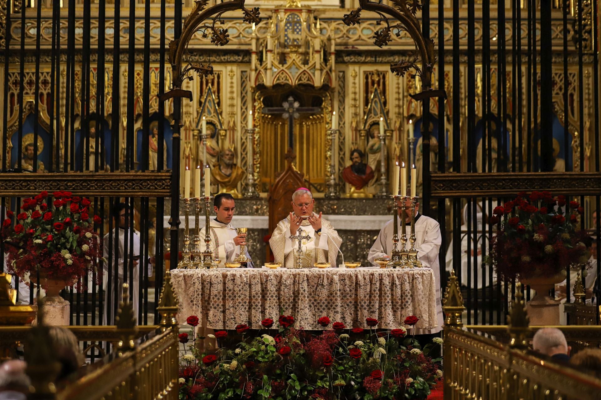 El obispo de la Diócesis de Cartagena celebra sus bodas de oro sacerdotales, en imágenes