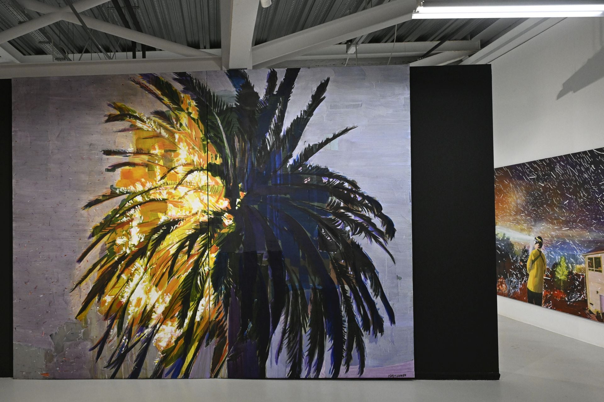 En imágenes, Manuel Pérez expone &#039;Llueve fuego&#039; en el Centro Párraga