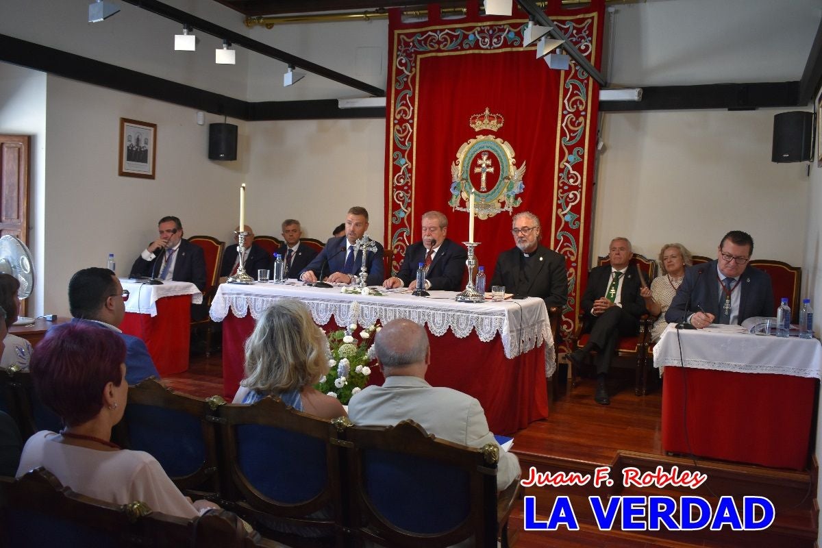 Imágenes del cabildo general de la Cofradía de la Vera Cruz en Caravaca