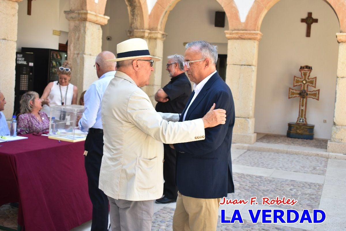 Imágenes de la elección de Jesús López Baquero como hermano mayor de la Vera Cruz de Caravaca