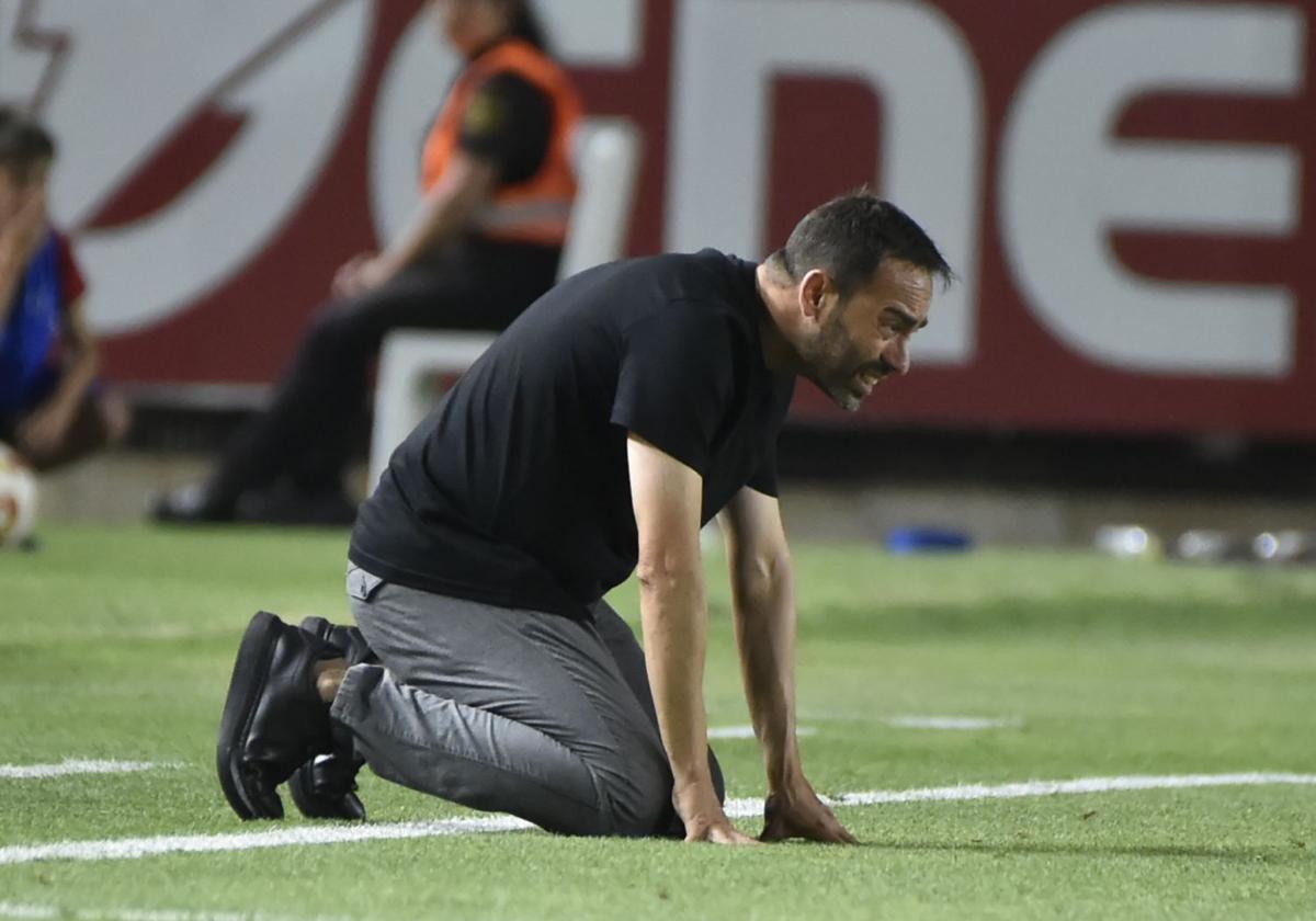 Fran Fernández, durante el último partido con el Real Murcia ante el Nàstic de Tarragona en el Enrique Roca.