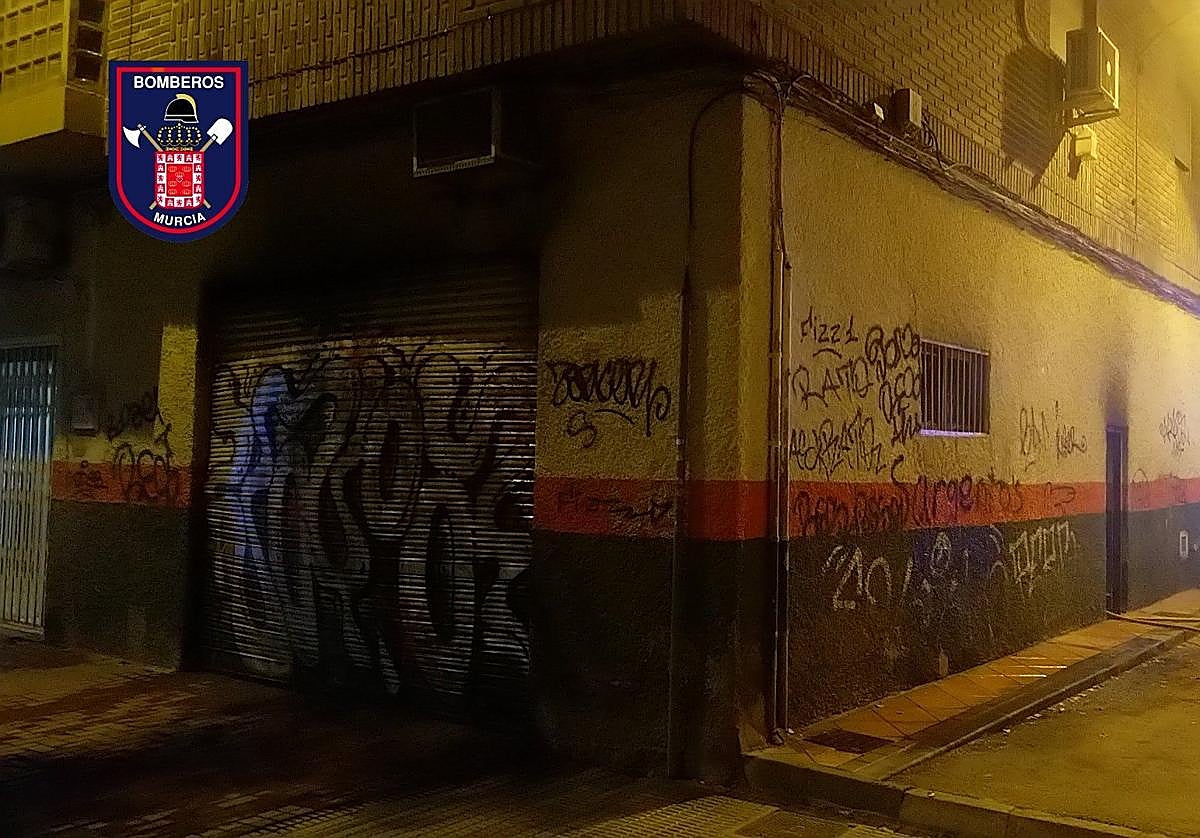 El taller de Murcia en el que ocurrió el incendio.