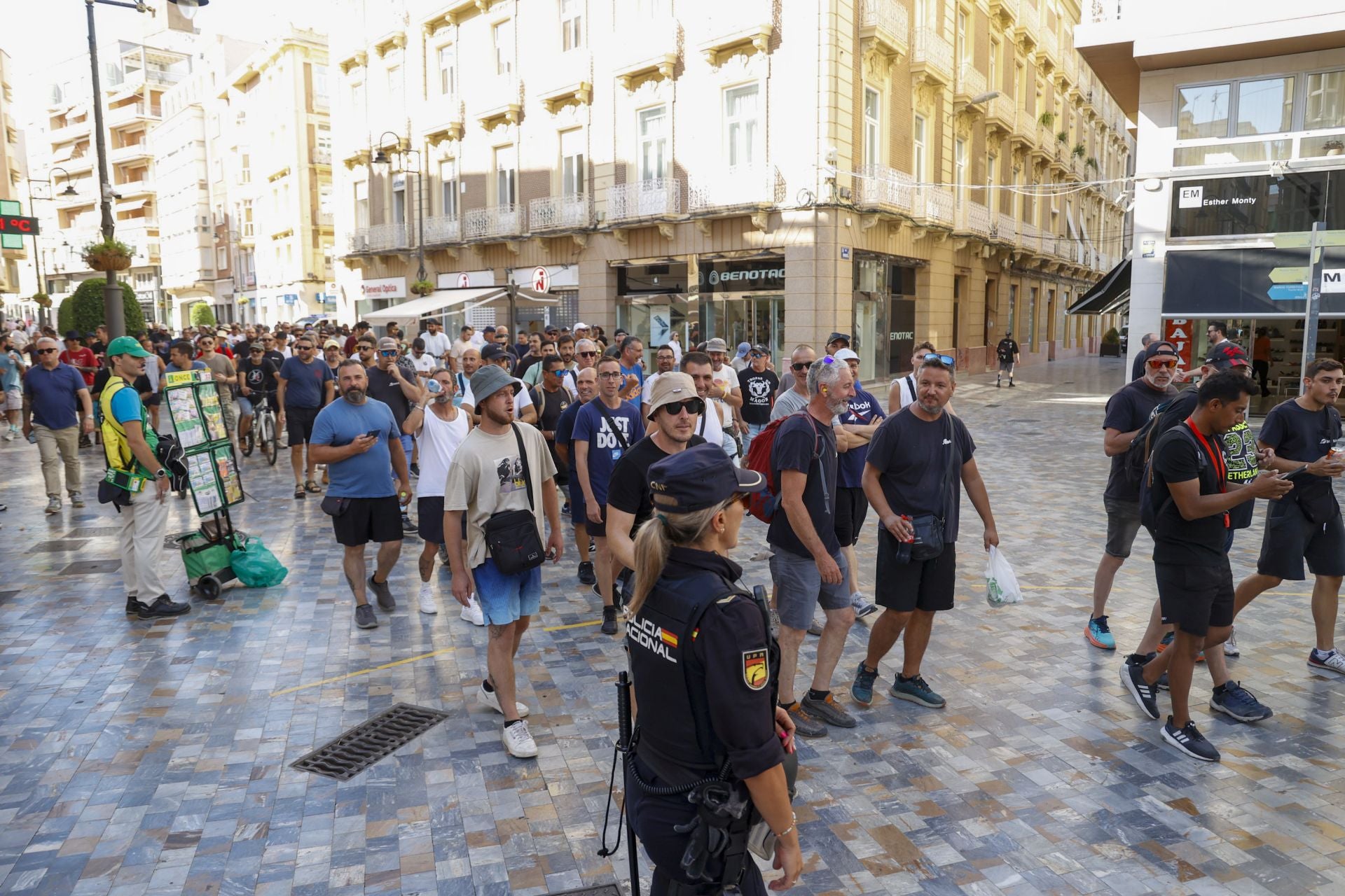 La protesta de los trabajadores de Navantia en Cartagena, en imágenes