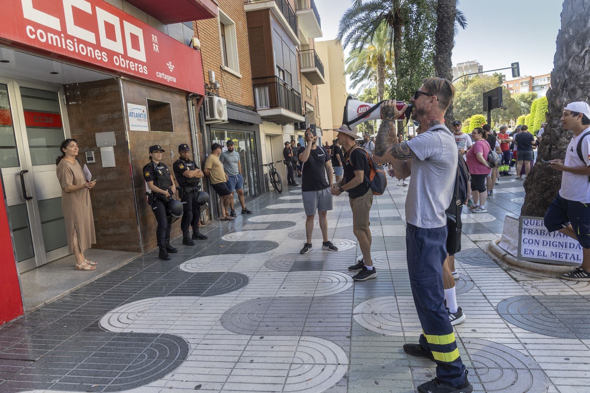 La protesta de los trabajadores de Navantia en Cartagena, en imágenes