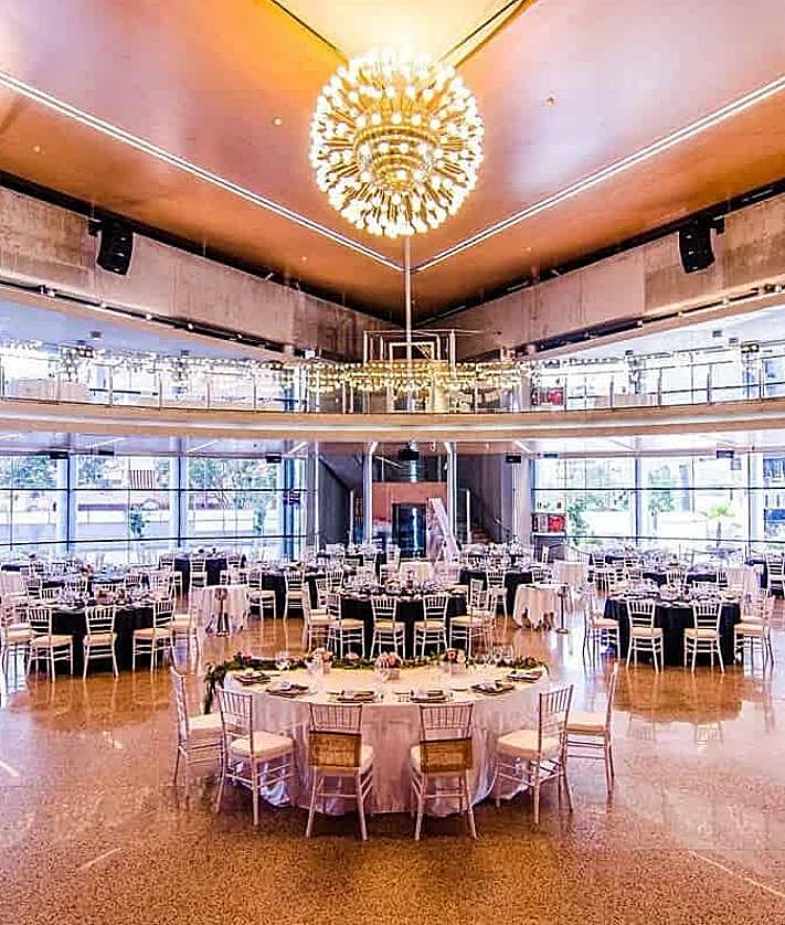 Imagen secundaria 2 - El hotel más alto de Europa está cerca de la Región de Murcia: sube al mirador sin estar alojado