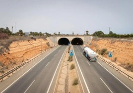 El túnel de Pilar de la Horadada.