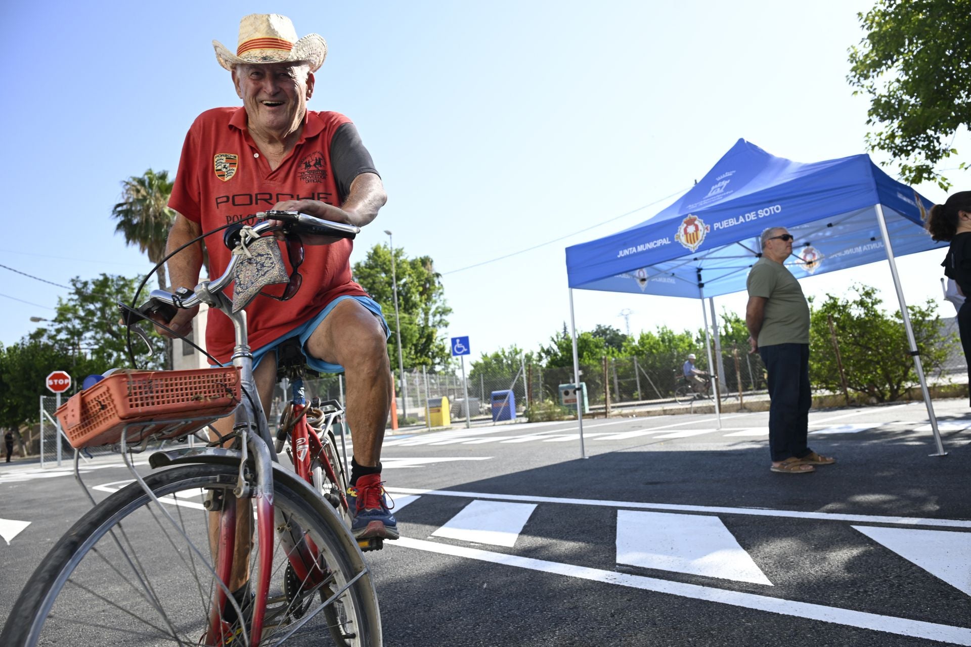 La inauguración del aparcamiento de Puebla de Soto, en imágenes