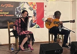 Una de las cantaoras en el Festival.