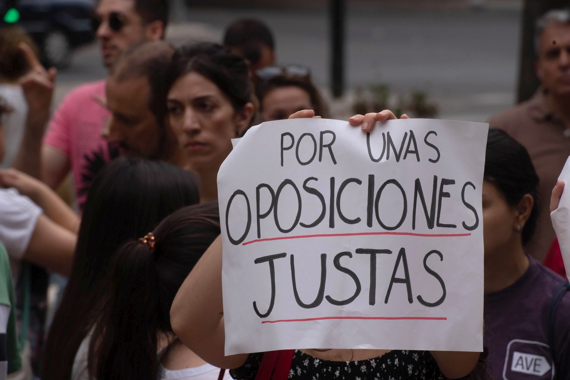 La protesta por las oposiciones para profesor de secundaria en la Región de Murcia, en imágenes