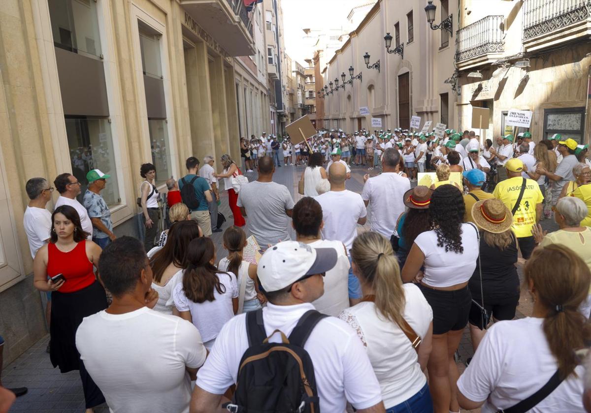 La protesta de los vecinos de Villas Caravaning, en imágenes