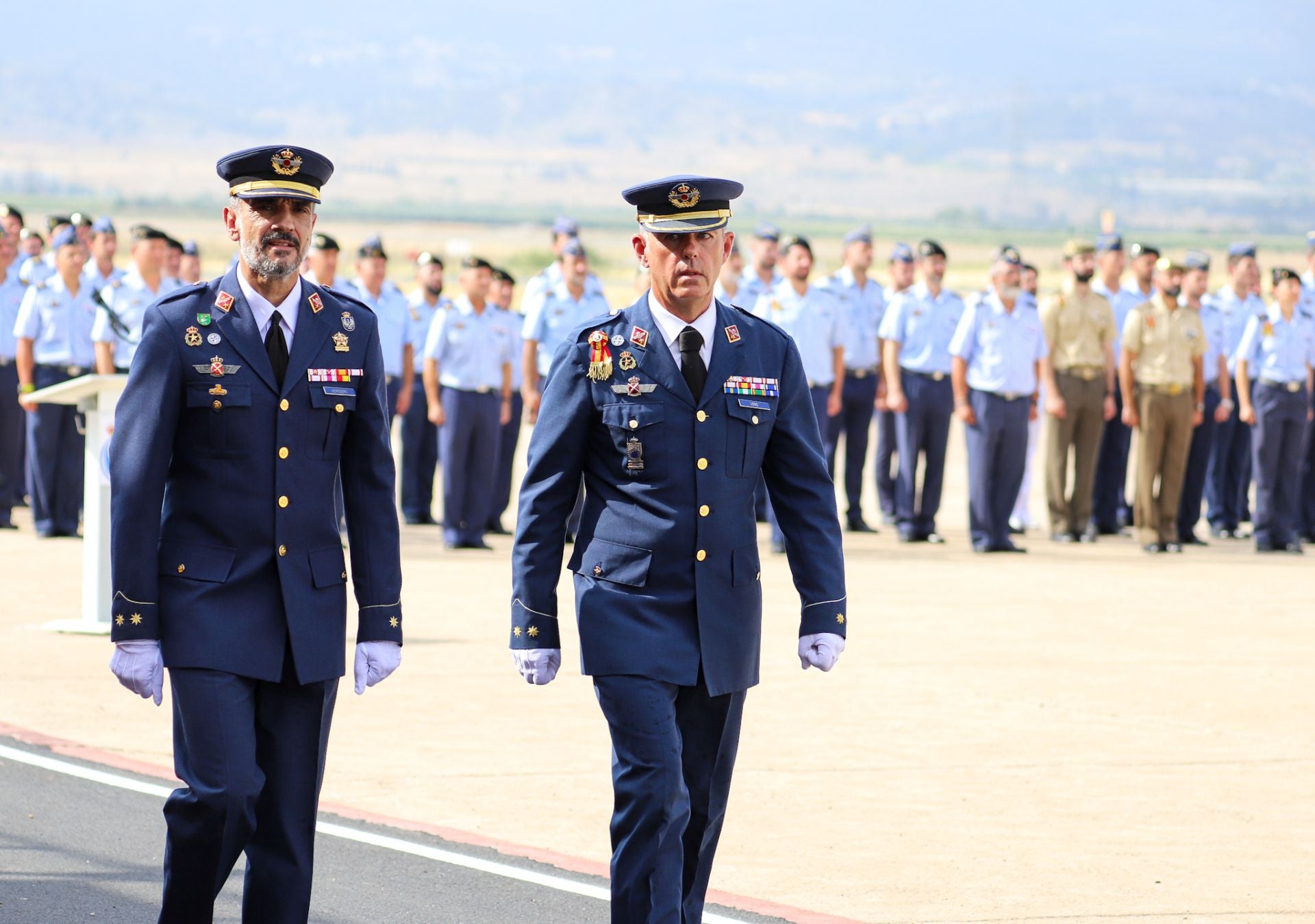 La toma de posesión del coronel José Ignacio Sánchez-Heredero García como nuevo jefe de la Base Aérea de Alcantarilla, en imágenes