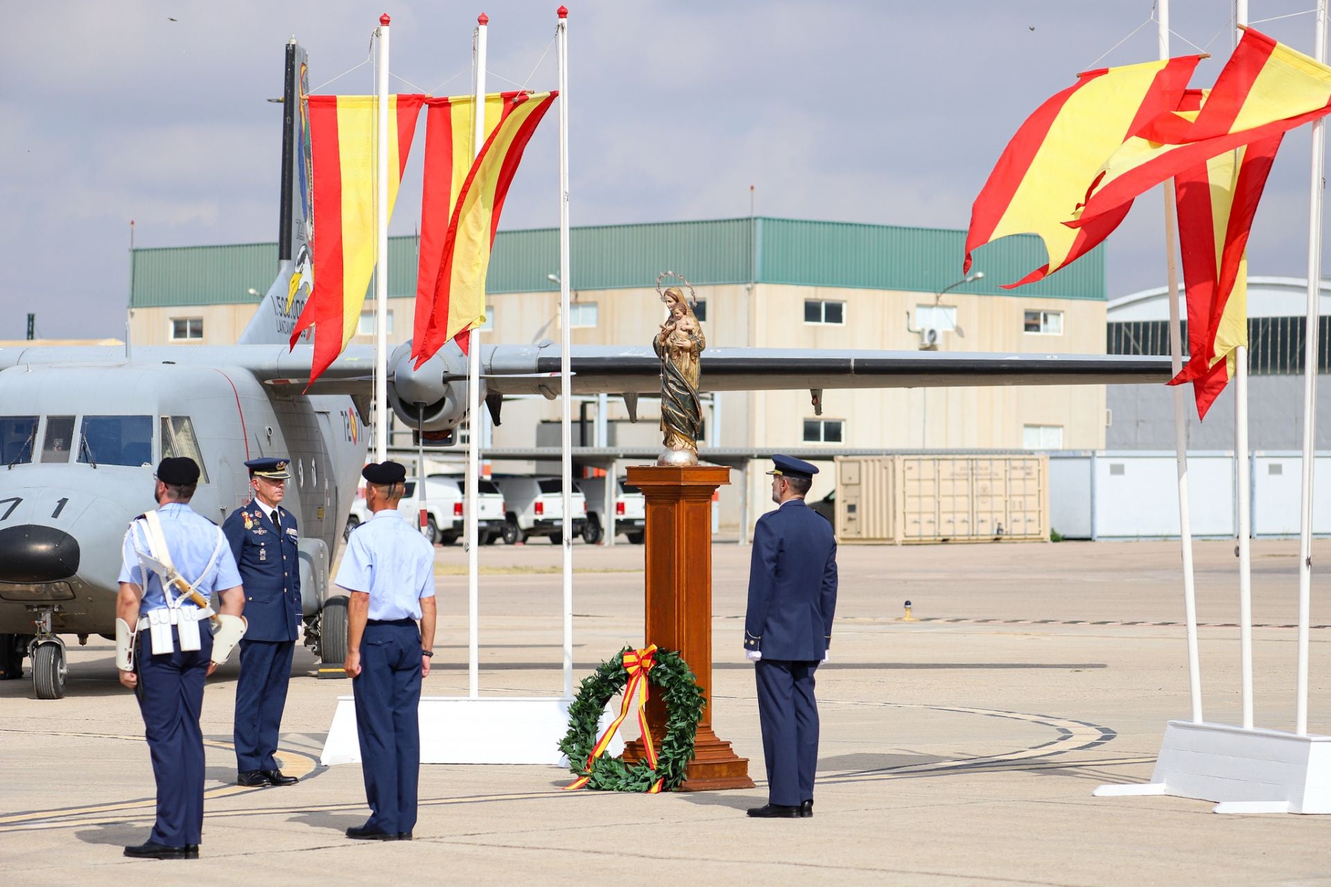 La toma de posesión del coronel José Ignacio Sánchez-Heredero García como nuevo jefe de la Base Aérea de Alcantarilla, en imágenes