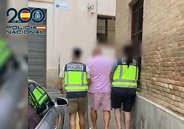 El fugitivo en el momento de la detención.