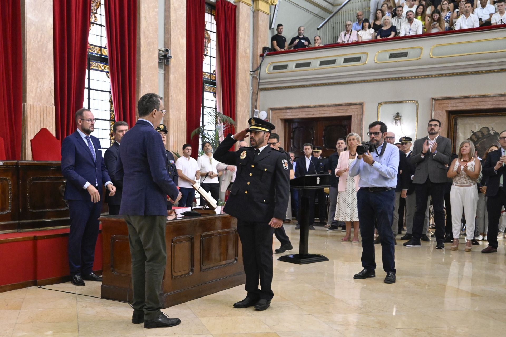 La jura de los nuevos agentes de la Policía Local, en imágenes