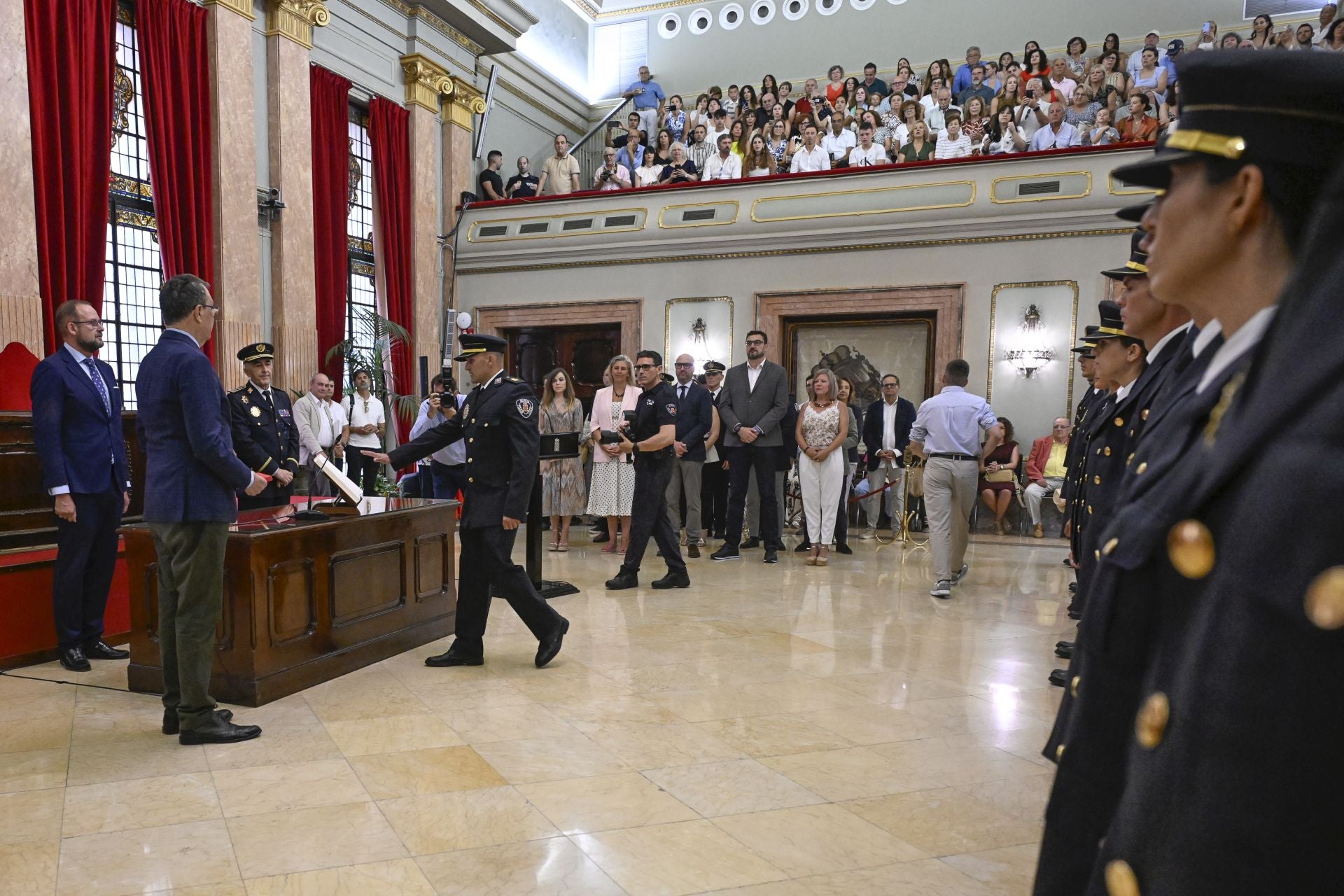 La jura de los nuevos agentes de la Policía Local, en imágenes