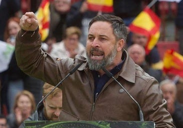 Abascal pide «deportaciones masivas» tras los incidentes en Torre Pacheco y culpa de la violencia al «bipartidismo»