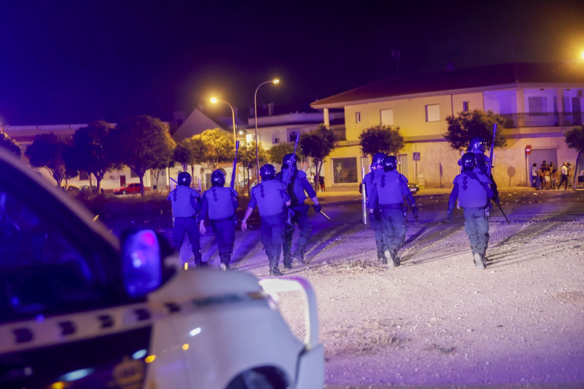 Torre Pacheco vivió este lunes una noche de calma tensa, en imágenes