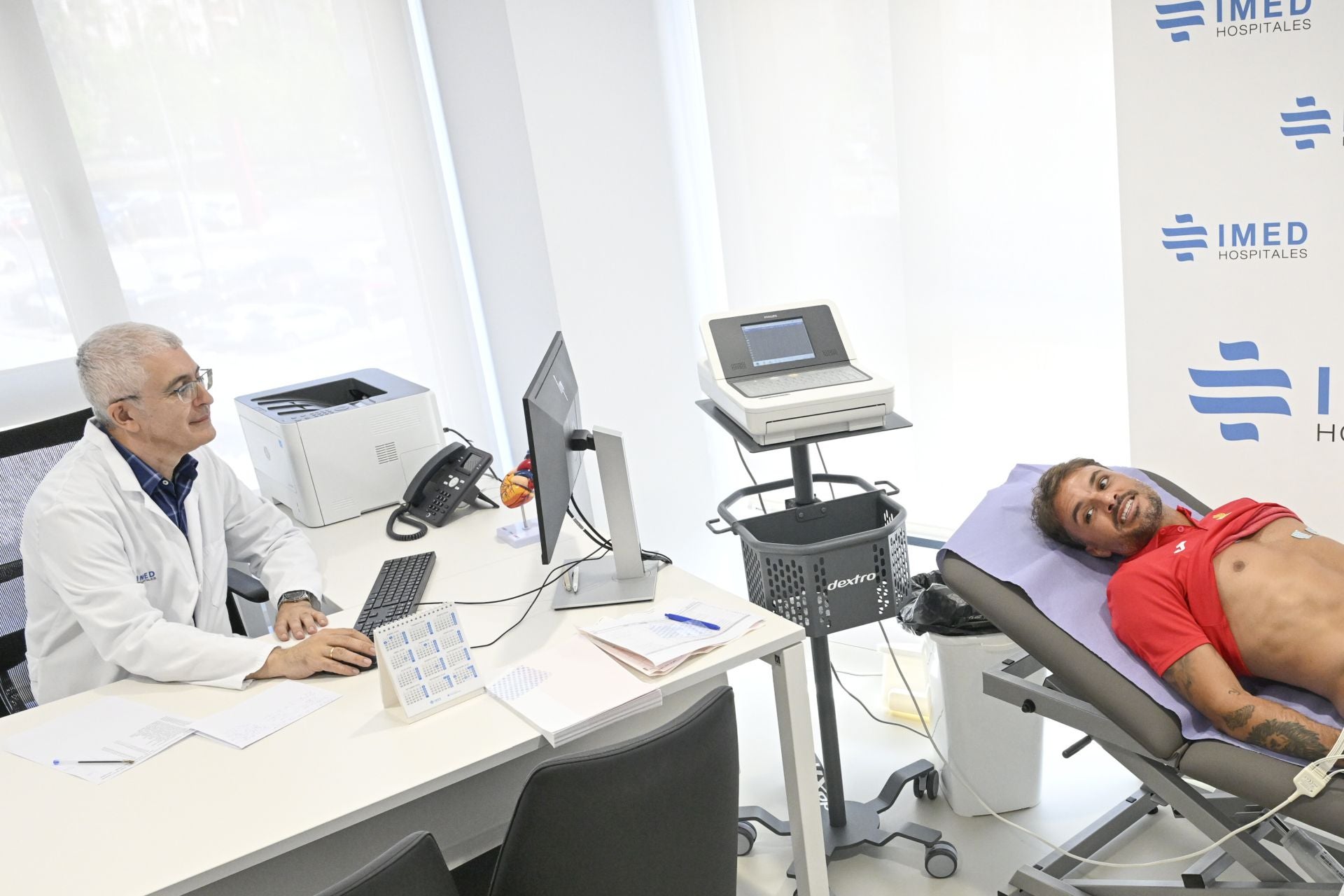 Las imágenes de los jugadores Real Murcia en el reconocimiento médico