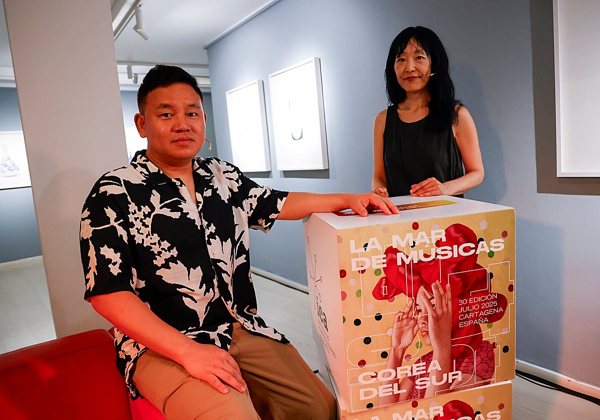 Kim Ho-Yeon y Bae Suah, este lunes, en Cartagena.