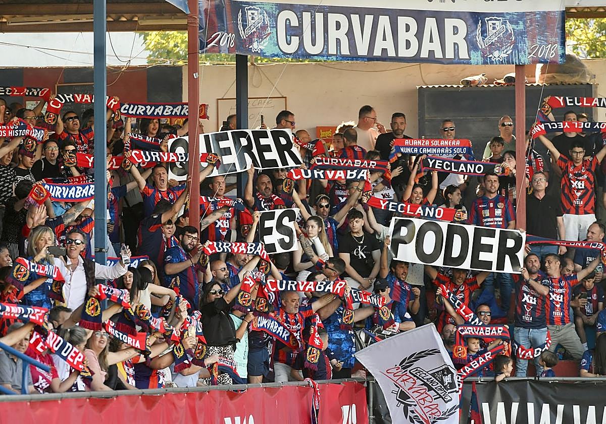 Aficionados del Yeclano en una imagen de archivo.