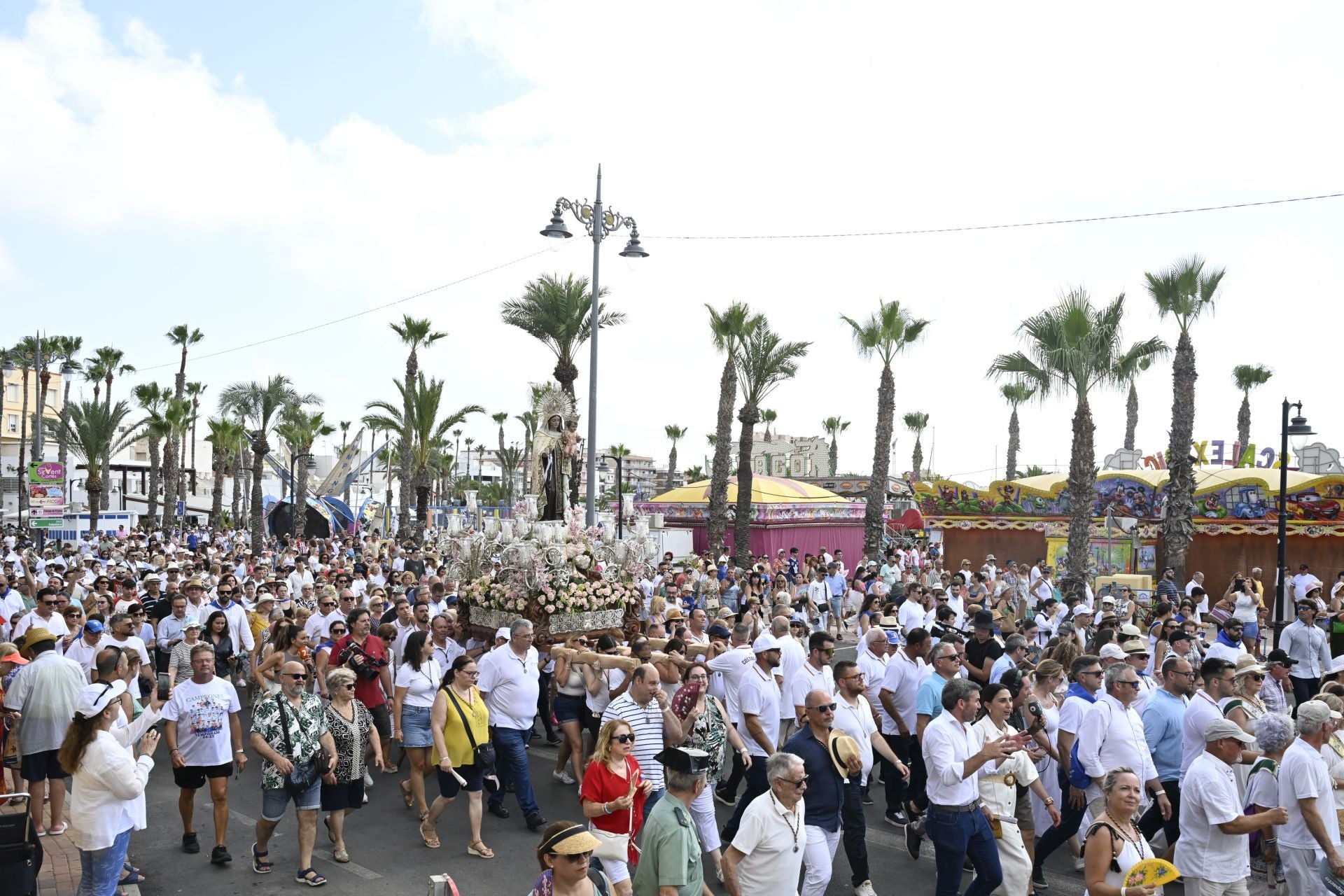 La procesión de la Virgen del Carmen en San Pedro del Pinatar, en imágenes