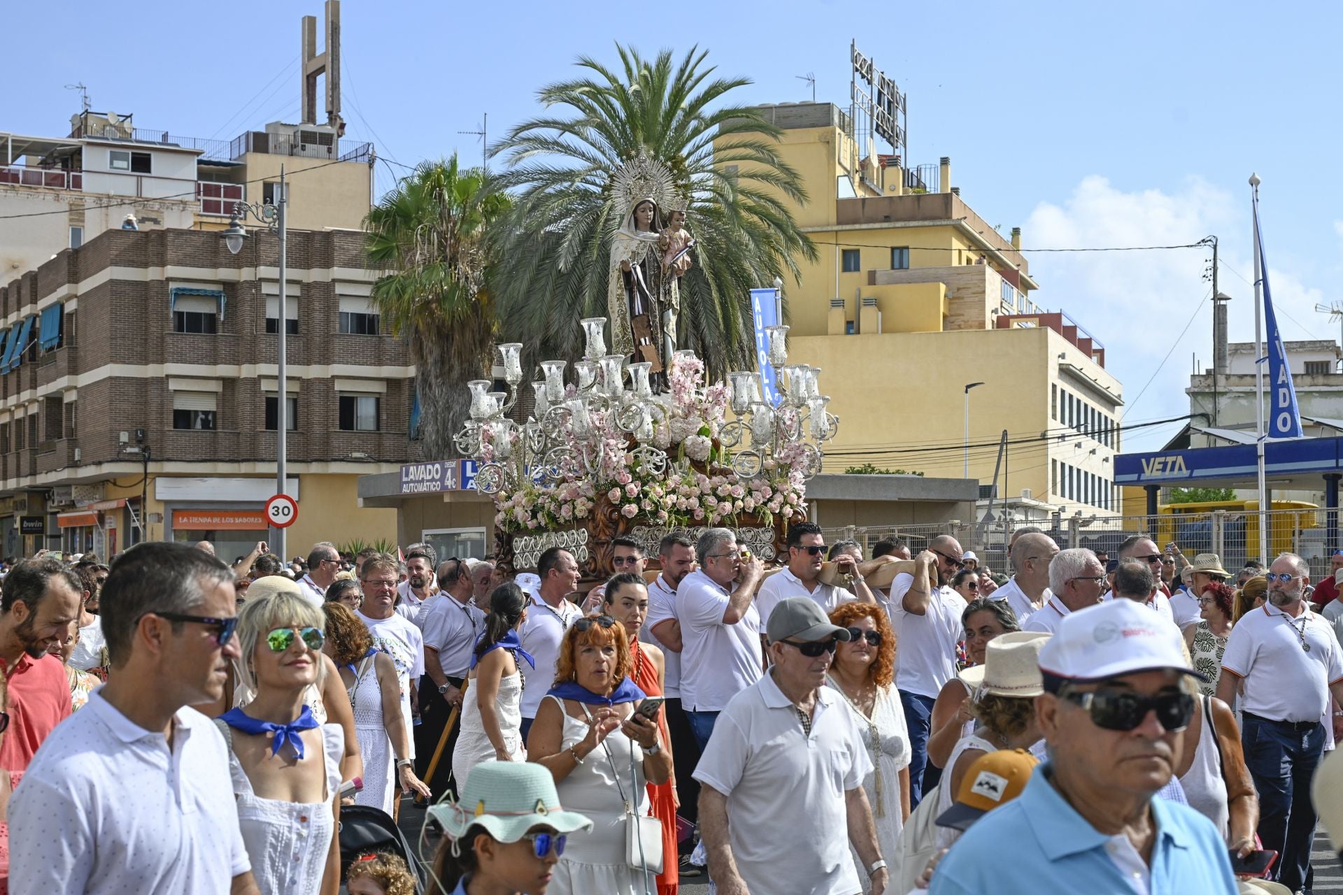La procesión de la Virgen del Carmen en San Pedro del Pinatar, en imágenes